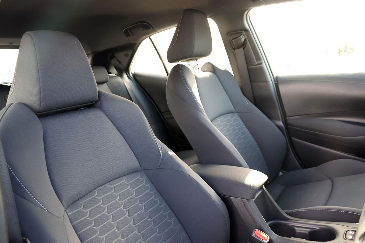 2018 Toyota Corolla Ascent Sport ZRE182R