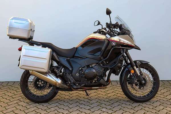 2015 Honda VFR1200X CROSST OURER