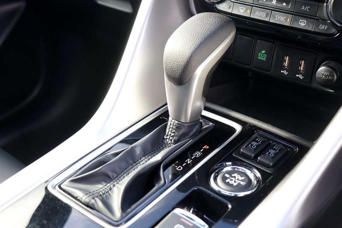 2024 Mitsubishi Eclipse Cross Exceed YB