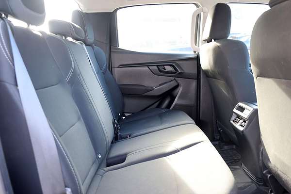 2023 Isuzu D-MAX SX 4X4