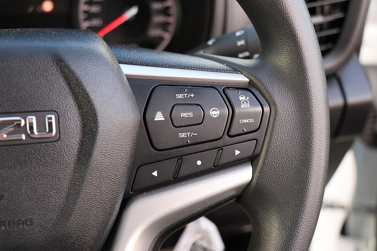 2023 Isuzu D-MAX SX 4X4