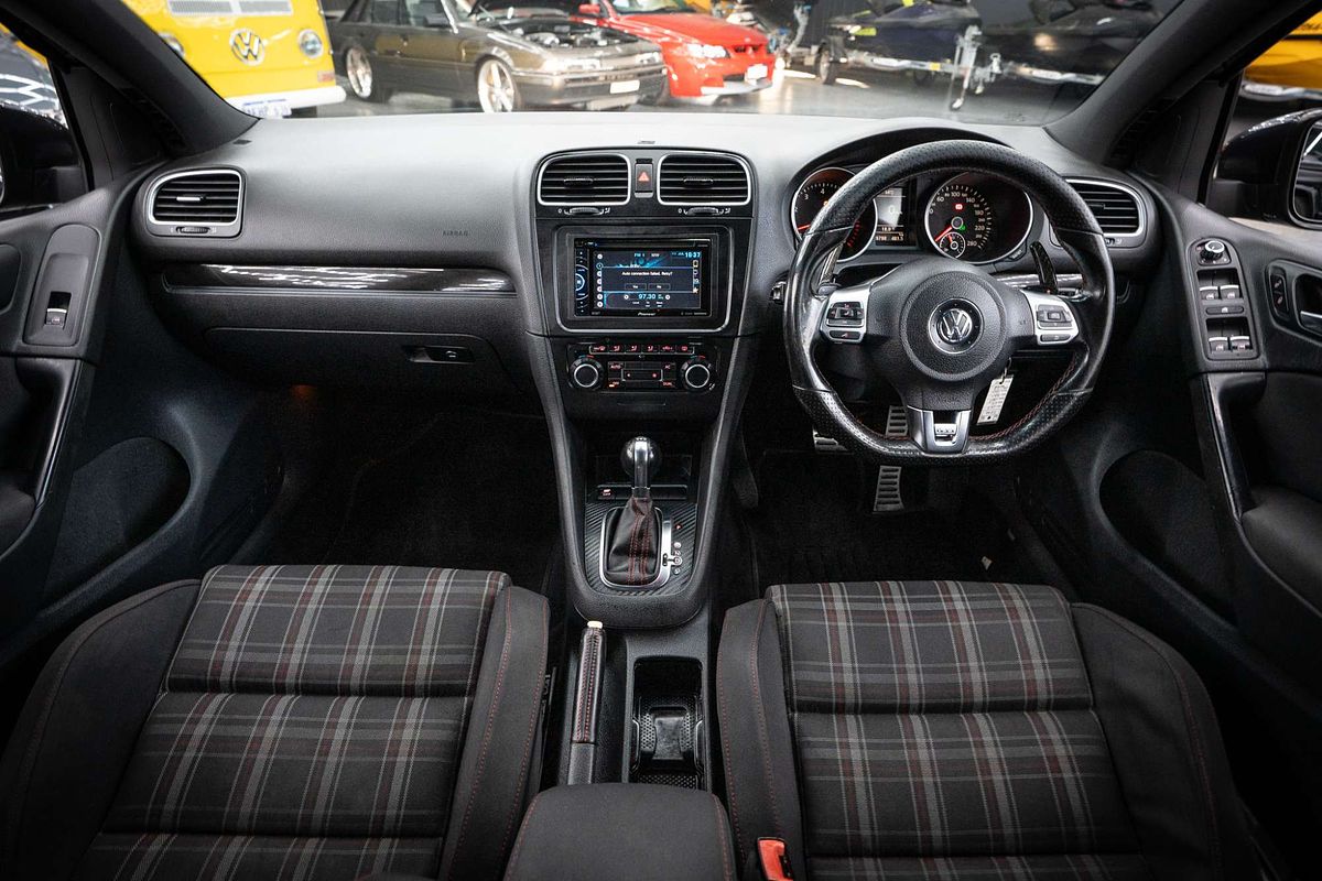 2010 Volkswagen Golf GTI VI