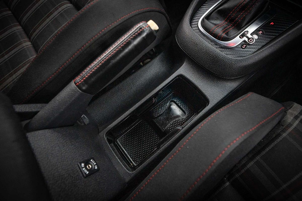 2010 Volkswagen Golf GTI VI