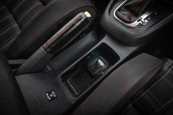 2010 Volkswagen Golf GTI VI
