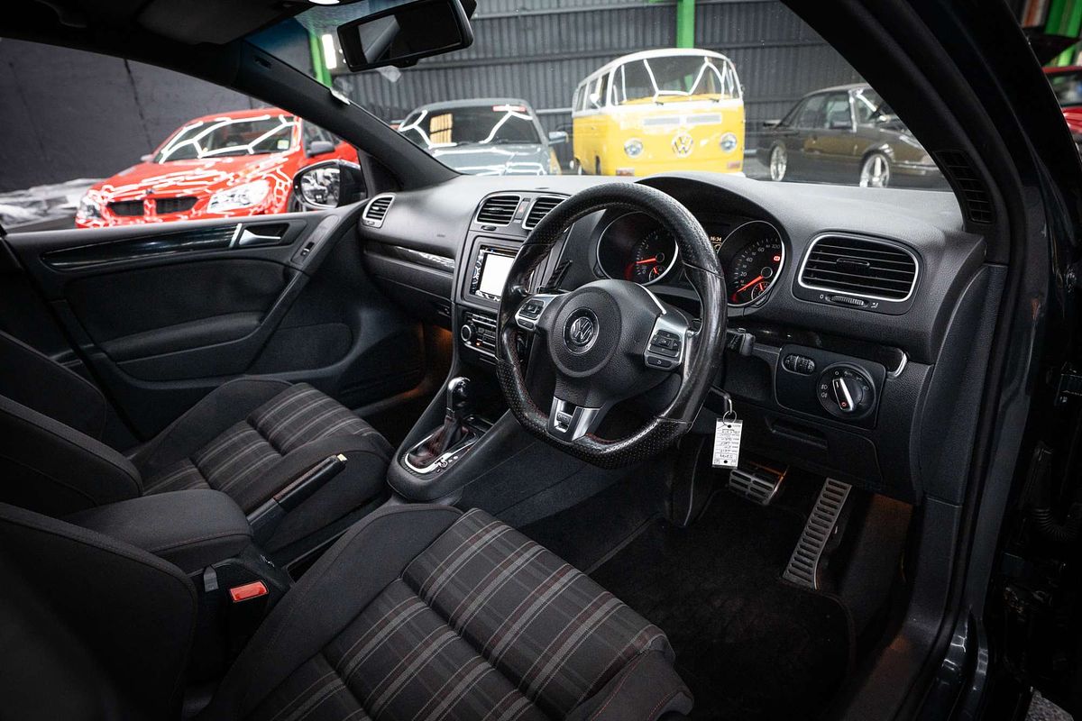 2010 Volkswagen Golf GTI VI