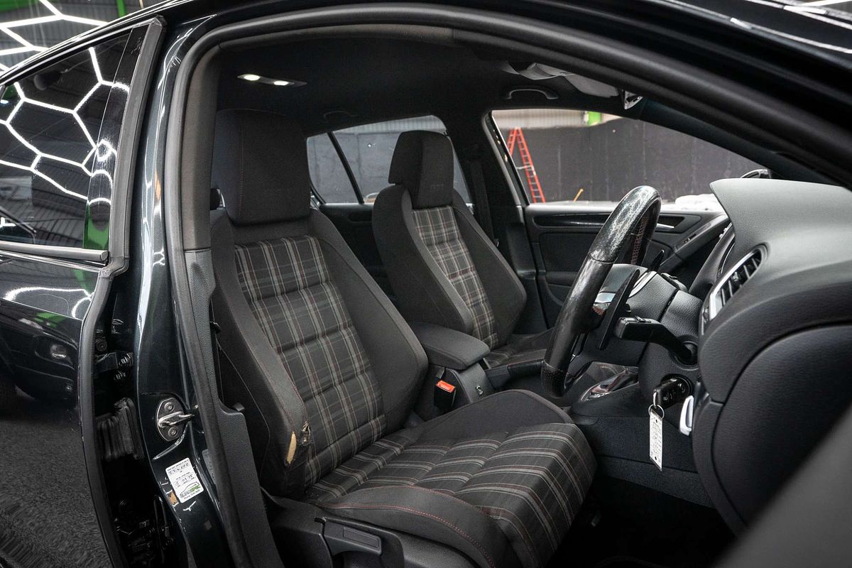 2010 Volkswagen Golf GTI VI
