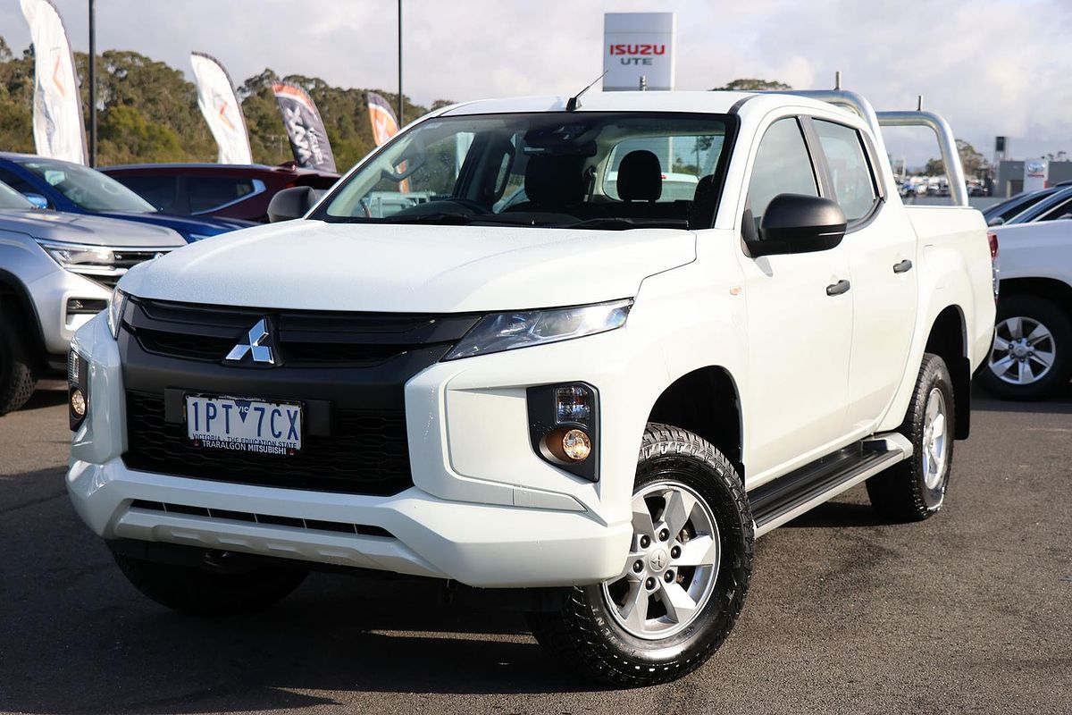 2019 Mitsubishi Triton GLX+ MR 4X4