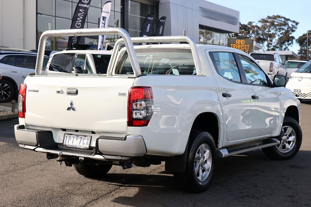 2019 Mitsubishi Triton GLX+ MR 4X4