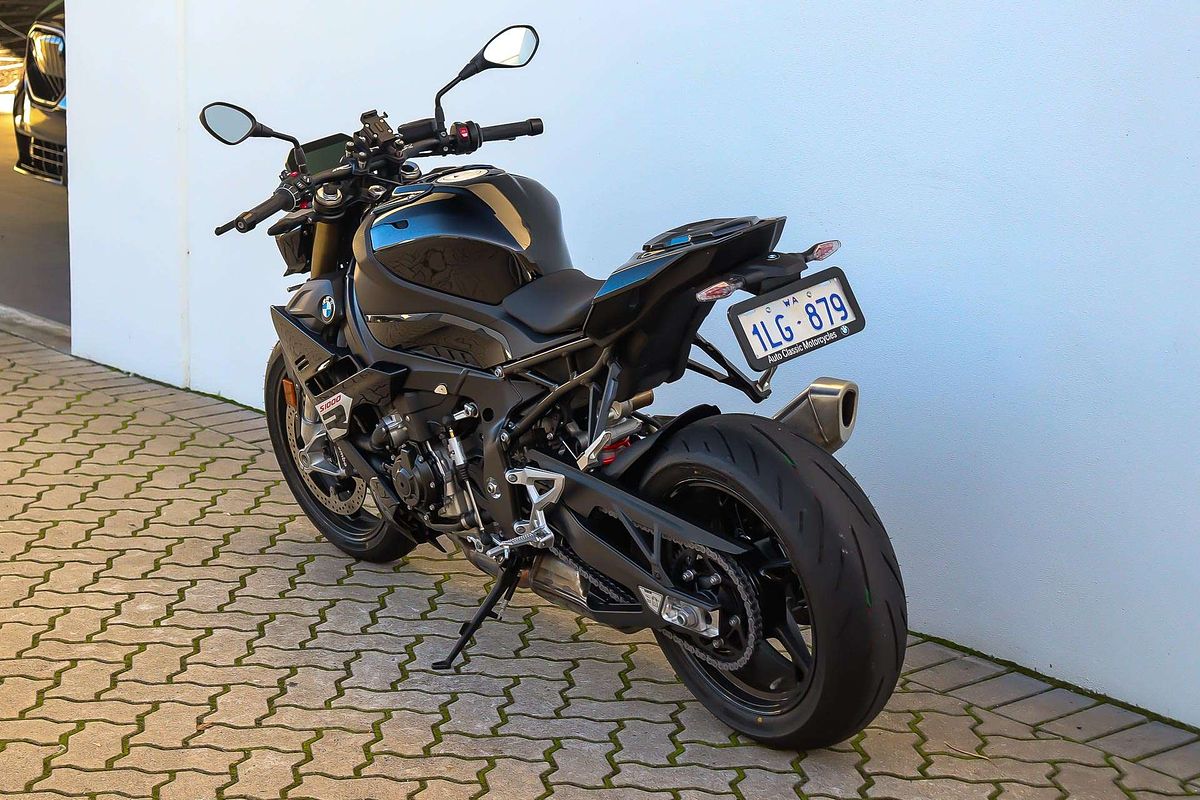 2025 BMW S 1000 R Sport S 1000