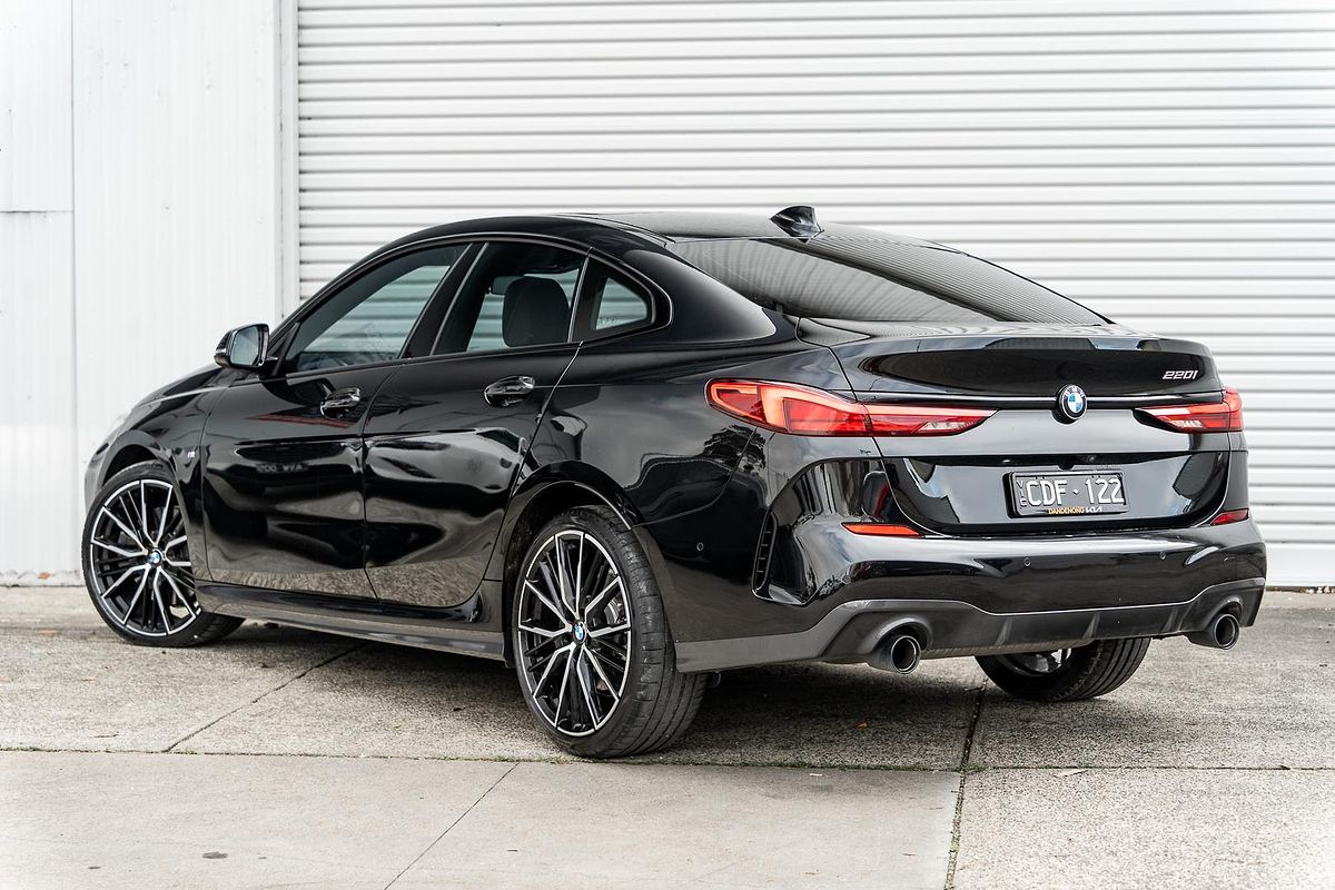 2022 BMW 2 Series 220i M Sport F44