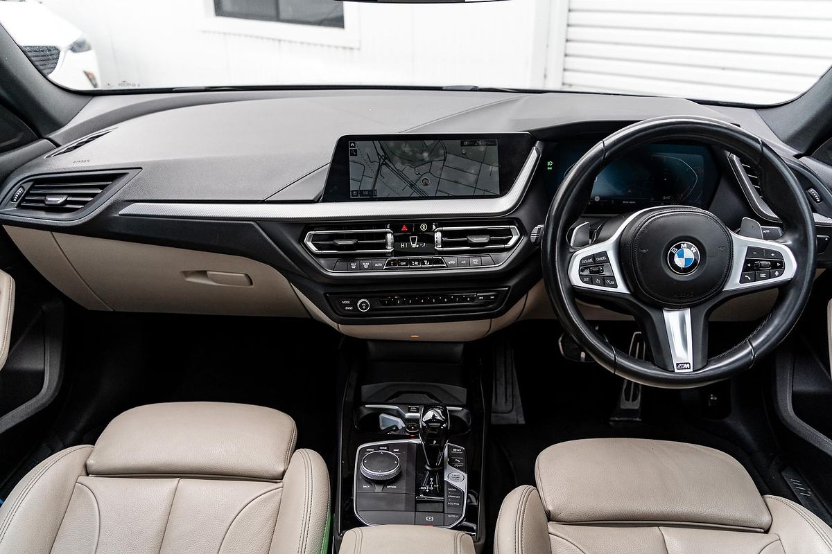 2022 BMW 2 Series 220i M Sport F44