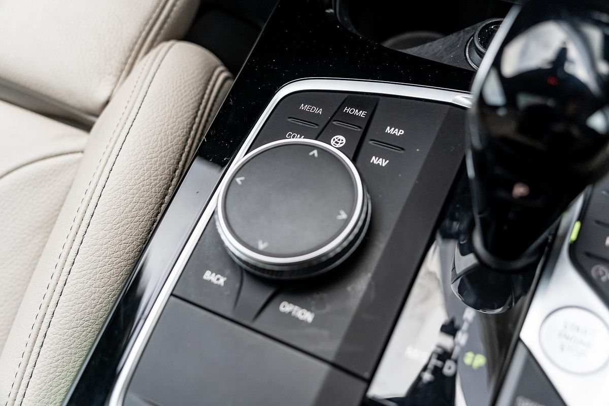 2022 BMW 2 Series 220i M Sport F44