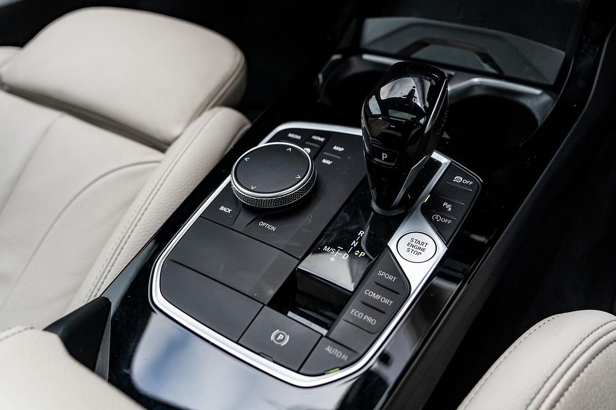 2022 BMW 2 Series 220i M Sport F44