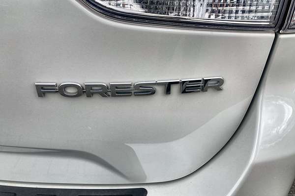 2019 Subaru Forester 2.5i-S S5