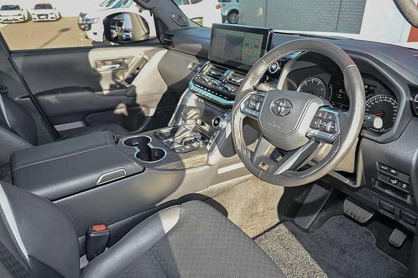 2024 Toyota Landcruiser GR Sport FJA300R