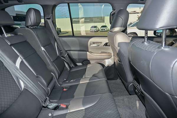 2024 Toyota Landcruiser GR Sport FJA300R