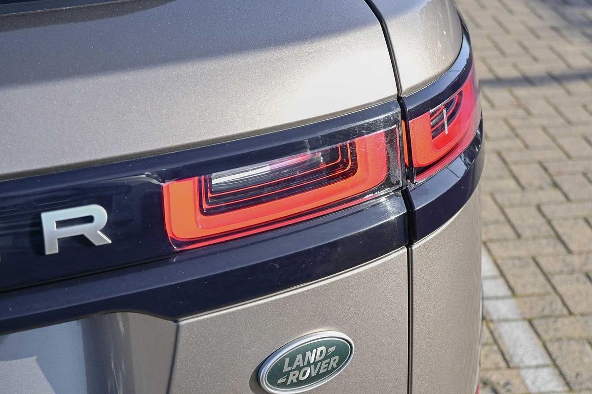 2019 Land Rover Range Rover Velar D240 SE L560