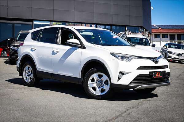 2018 Toyota RAV4 GX ZSA42R