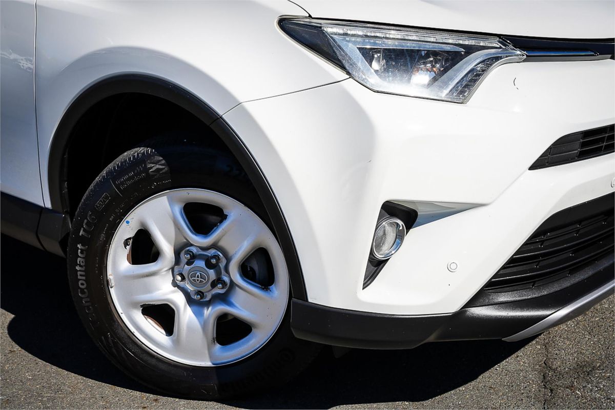 2018 Toyota RAV4 GX ZSA42R