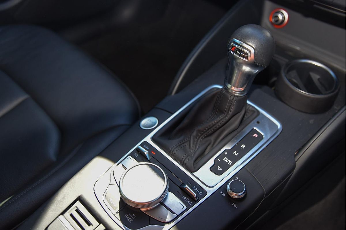 2015 Audi A3 Attraction 8V