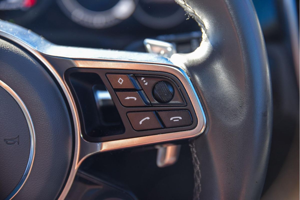 2019 Porsche Cayenne E-Hybrid 9YA
