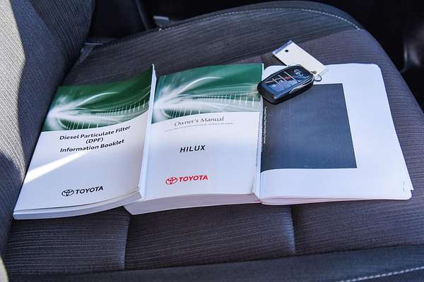 2017 Toyota Hilux SR5 GUN126R 4X4