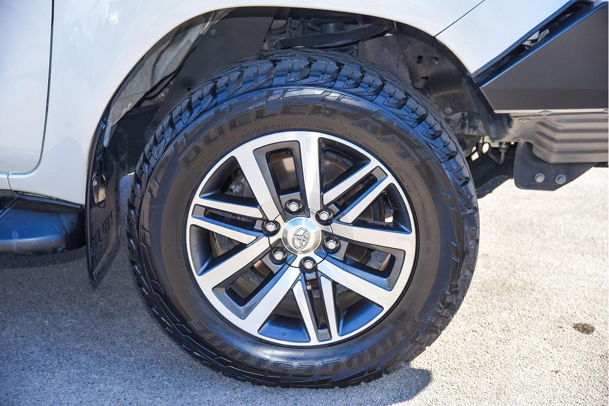 2017 Toyota Hilux SR5 GUN126R 4X4