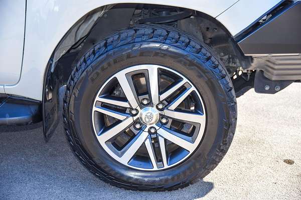 2017 Toyota Hilux SR5 GUN126R 4X4