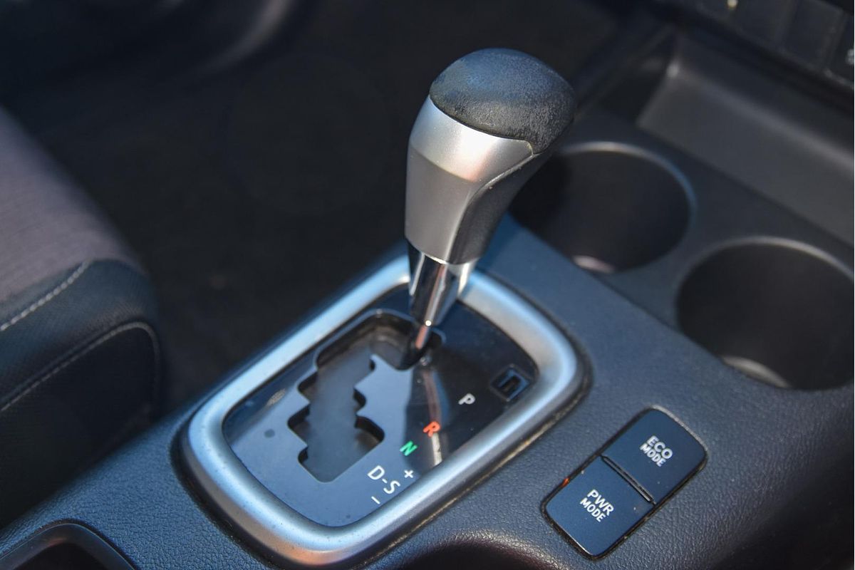 2017 Toyota Hilux SR5 GUN126R 4X4
