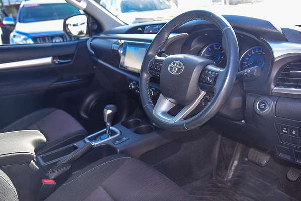 2017 Toyota Hilux SR5 GUN126R 4X4