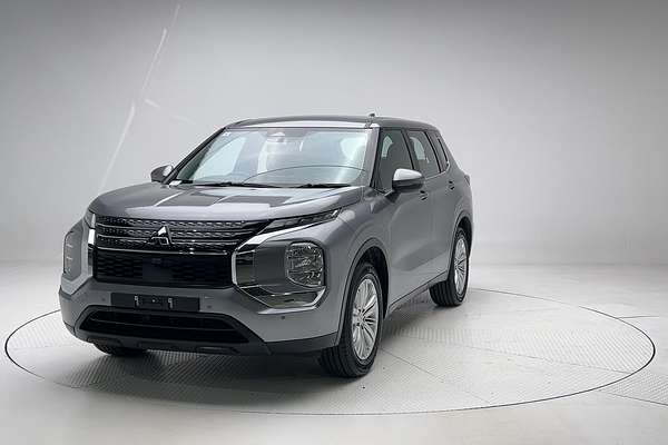 2023 Mitsubishi Outlander ES ZM