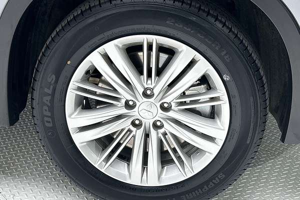 2023 Mitsubishi Outlander ES ZM