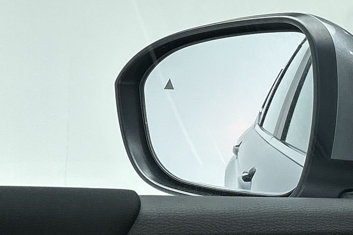 2023 Mitsubishi Outlander ES ZM