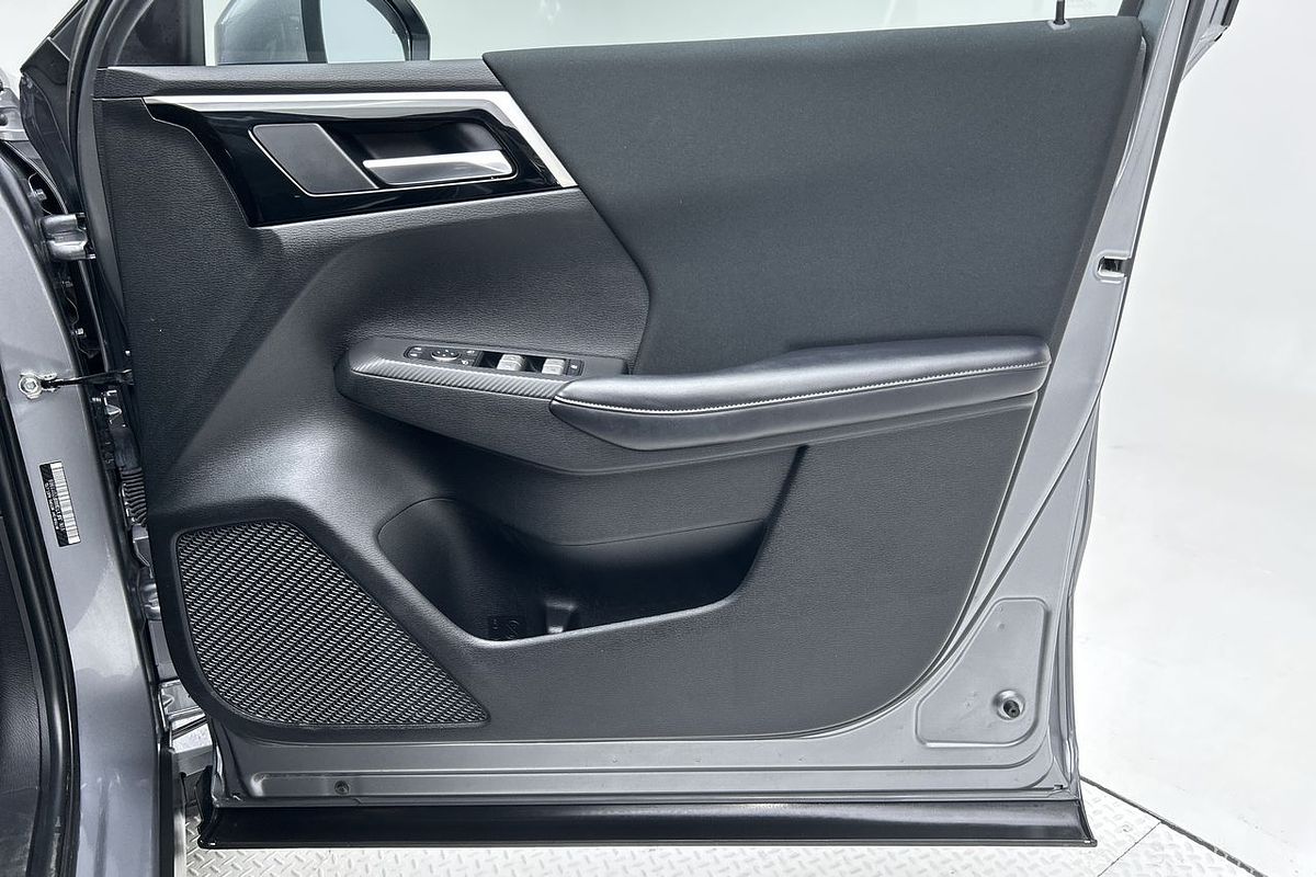 2023 Mitsubishi Outlander ES ZM