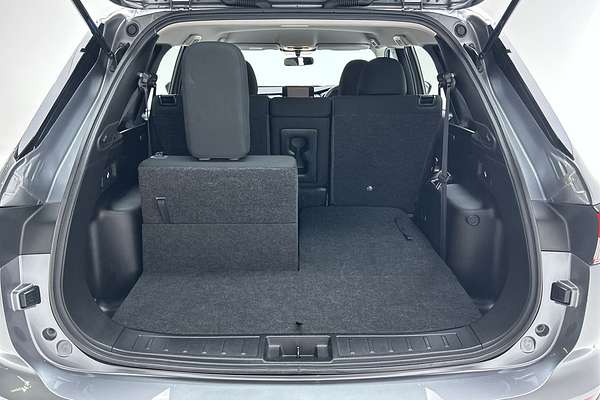 2023 Mitsubishi Outlander ES ZM