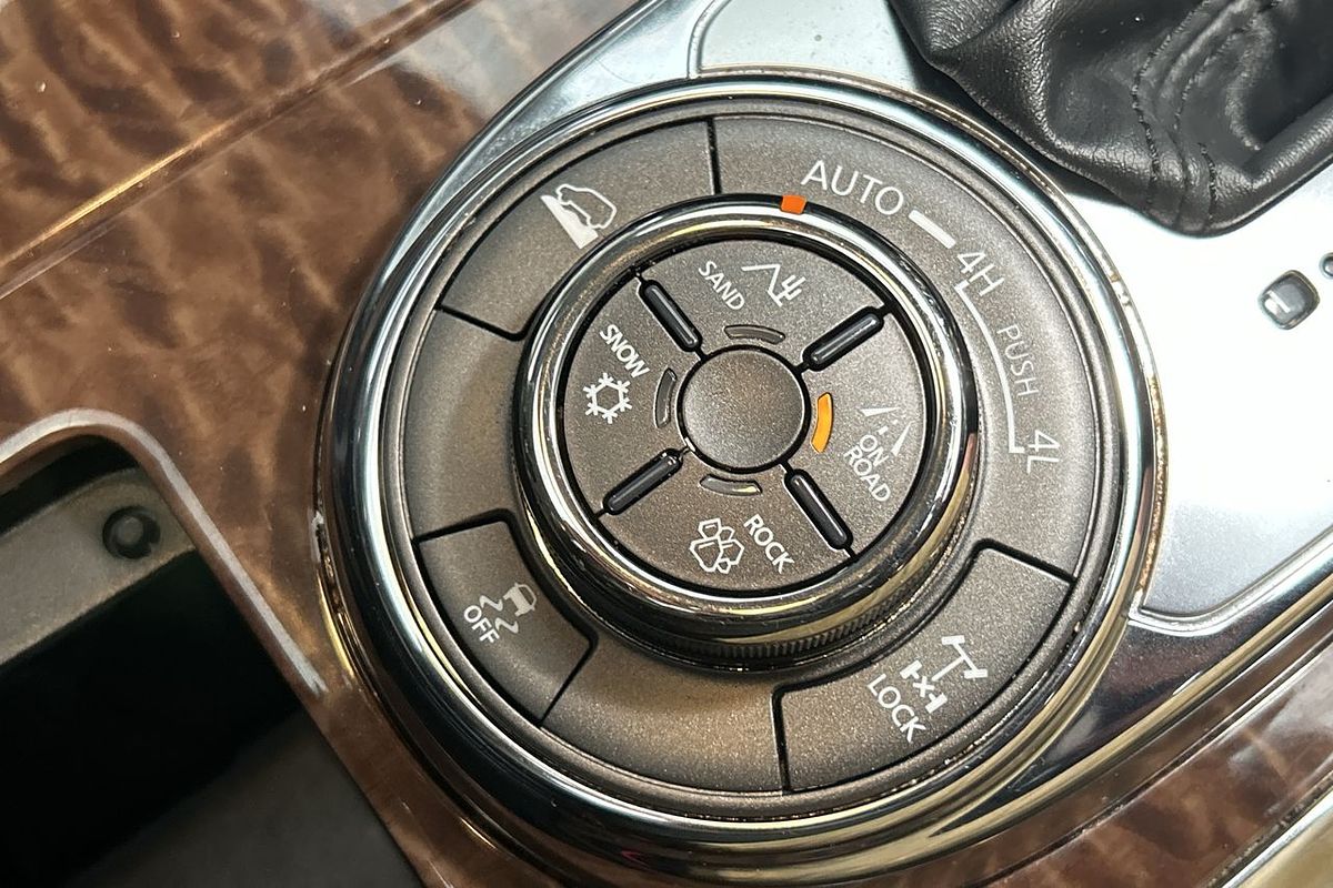 2022 Nissan Patrol Ti-L Y62