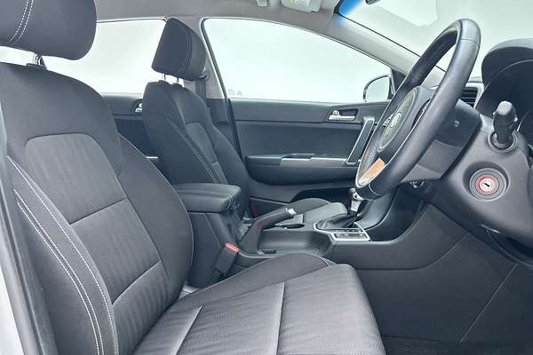 2020 Kia Sportage S QL
