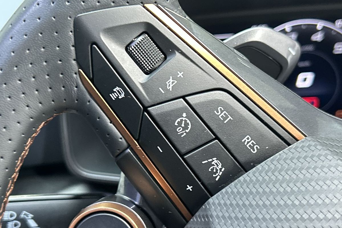 2024 CUPRA Formentor VZx KM