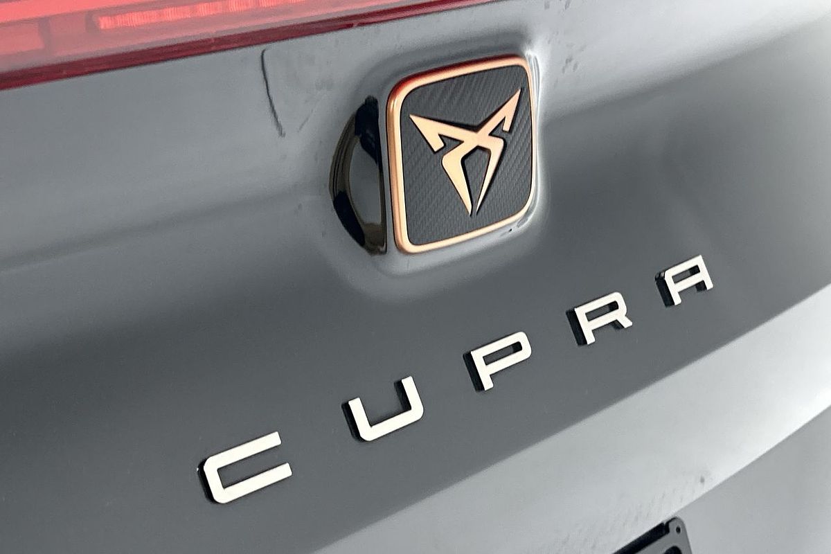 2024 CUPRA Formentor VZx KM