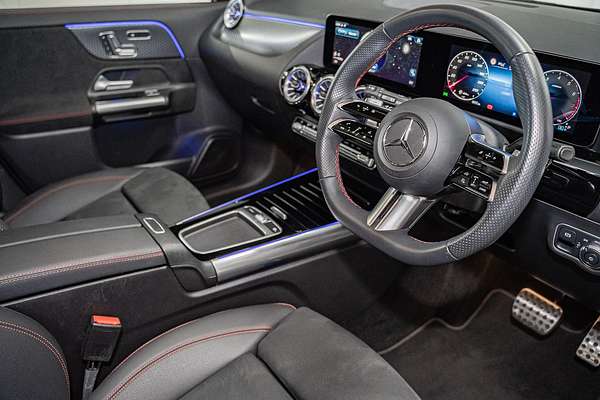 2025 Mercedes-Benz GLA-Class GLA200 H247