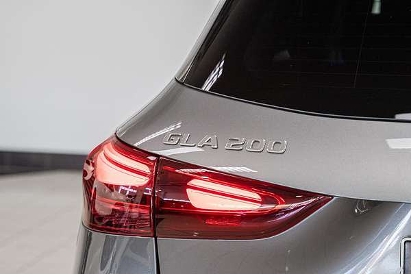 2025 Mercedes-Benz GLA-Class GLA200 H247