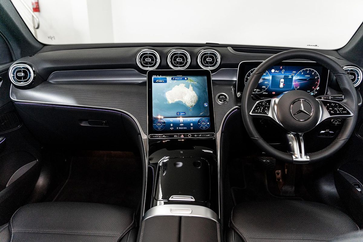 2025 Mercedes-Benz GLC-Class GLC200 X254