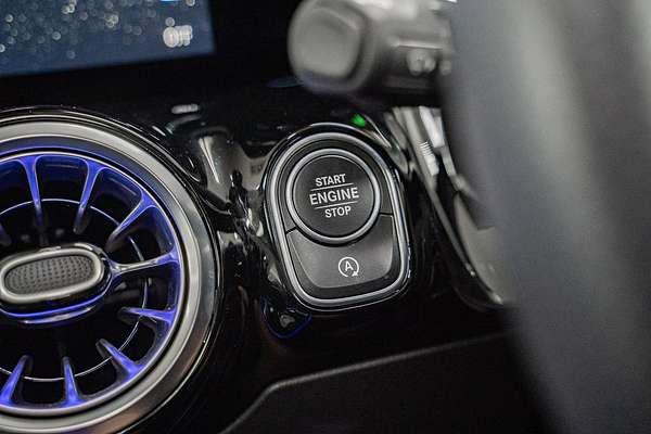 2025 Mercedes-Benz GLA-Class GLA200 H247