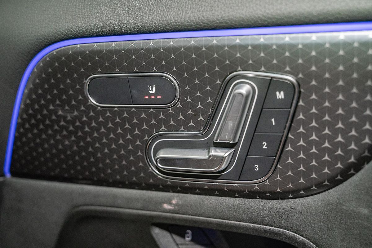 2025 Mercedes-Benz GLA-Class GLA200 H247