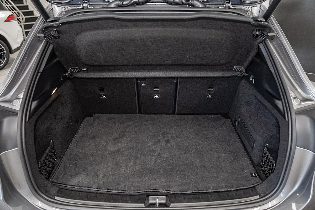 2025 Mercedes-Benz GLA-Class GLA200 H247
