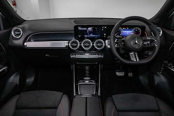 2024 Mercedes-Benz GLB-Class GLB200 X247