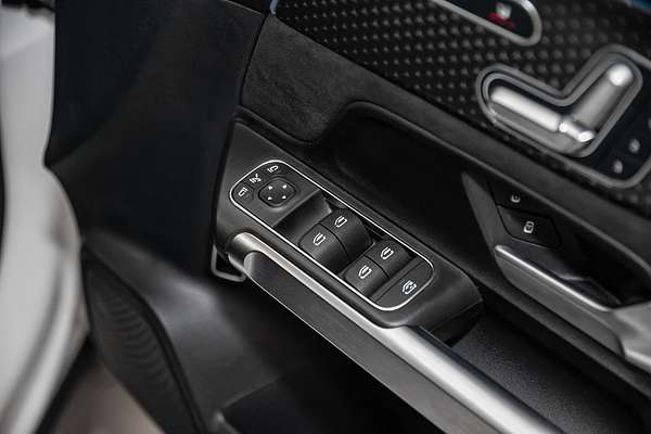 2024 Mercedes-Benz GLB-Class GLB200 X247
