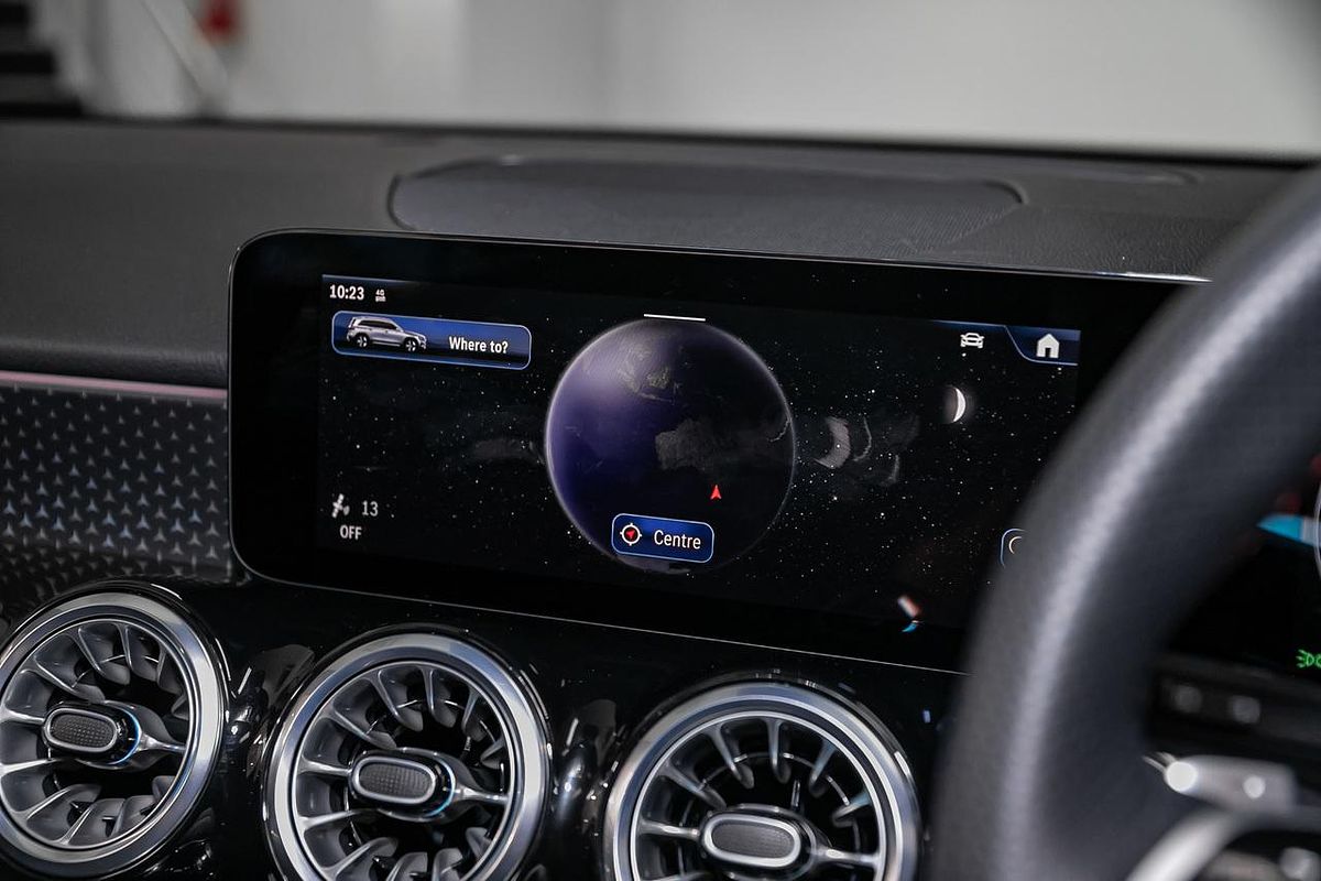 2024 Mercedes-Benz GLB-Class GLB200 X247