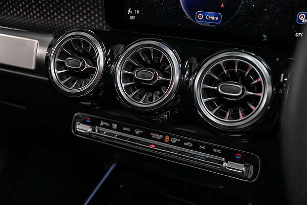 2024 Mercedes-Benz GLB-Class GLB200 X247
