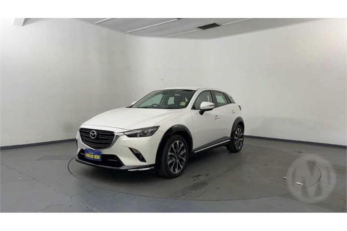 2022 Mazda CX-3 sTouring DK